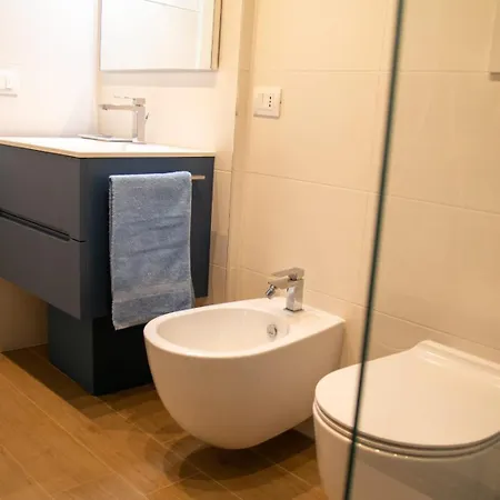 Eli's House Апартаменти *