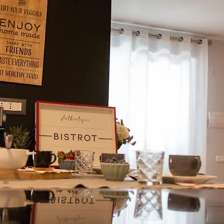 Eli's House Apartment